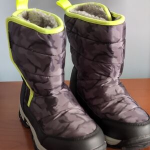 Stylish Camouflage Kids Snow Boots